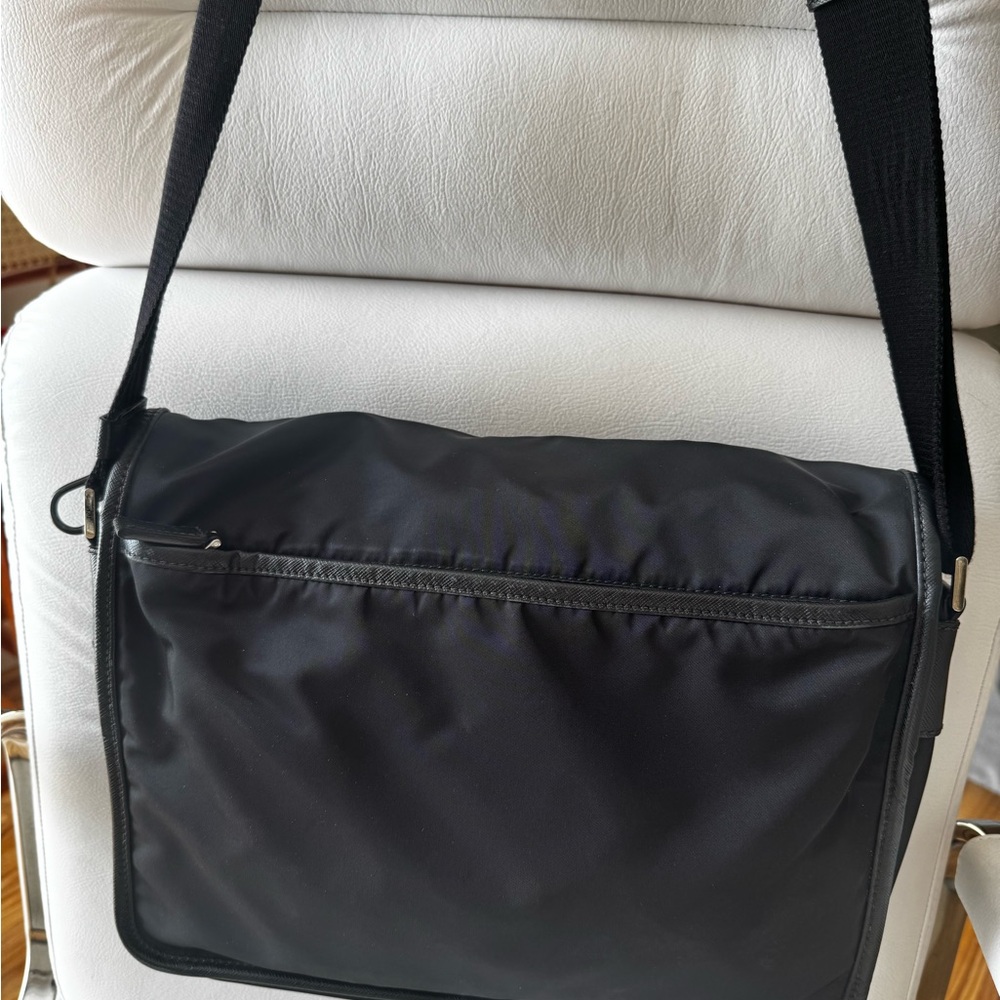 Prada Black Men's Messenger Bag -  Excellent condition, used very little times, - Picture 3 of 6